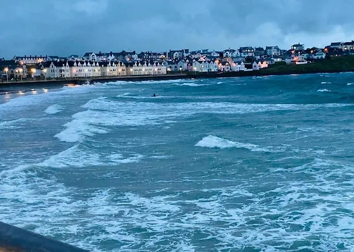 Luxurious Beach Front Apartment In Portrush